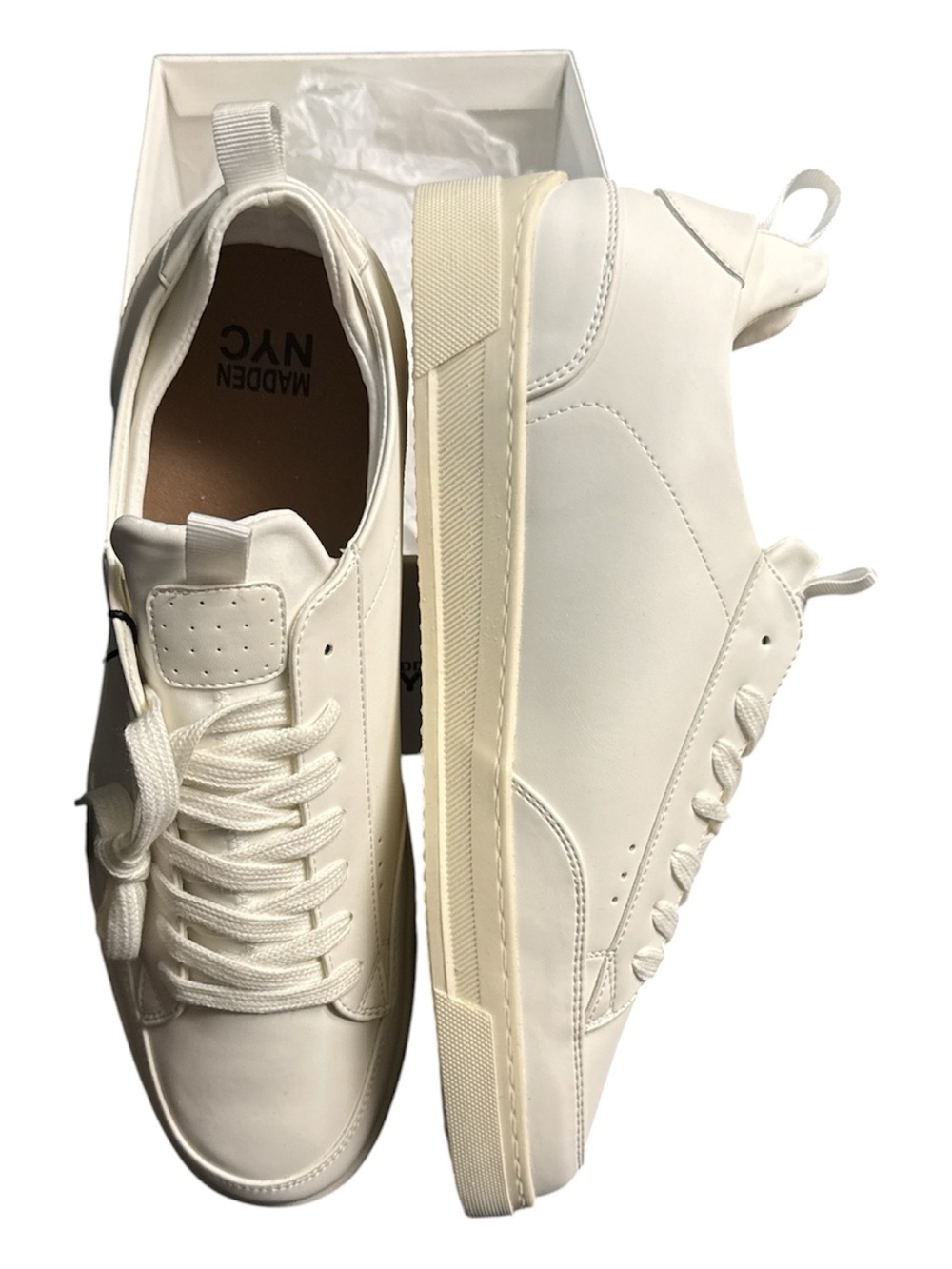 Madden NYC Men's Minimalist White Low-Top Sneakers